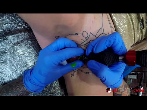 ❤️ Sully Savage mai tsananin jarfa ta yi tattoo a kan kwarin ta ❤ Batsa mai kyau a%ha.quizfarmature.ru ❤